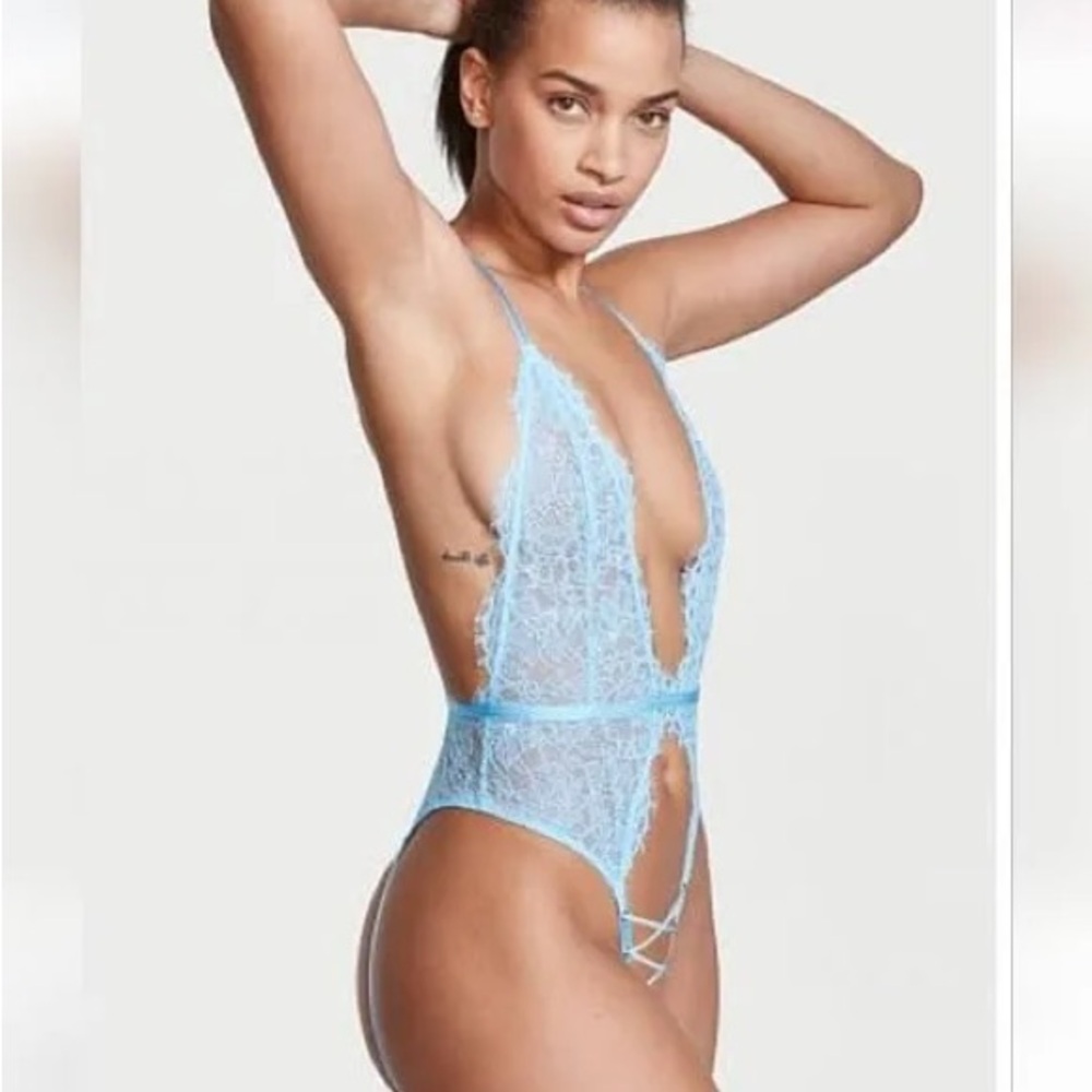 Light Blue Lace Plunge Crotchless Teddy